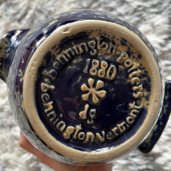 Bennington Potters batter bowl, for mixing and pouring, blue and white marbled - Picture 4 of 7